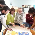 Les participants apparient les graines et les plantes correspondantes.