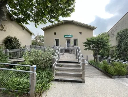 ecolotheque-batiment